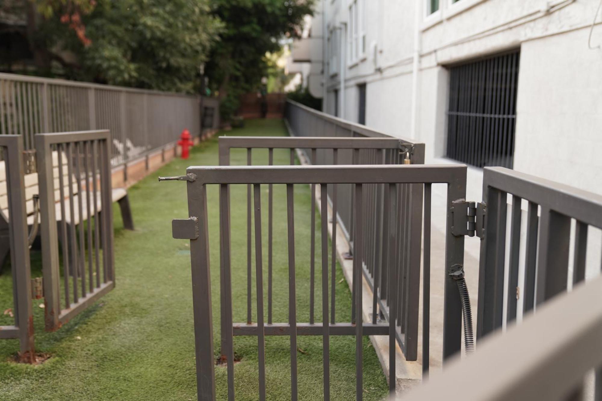 Lux Oasis In West Hollywood, Free Parking & Swimming Pool